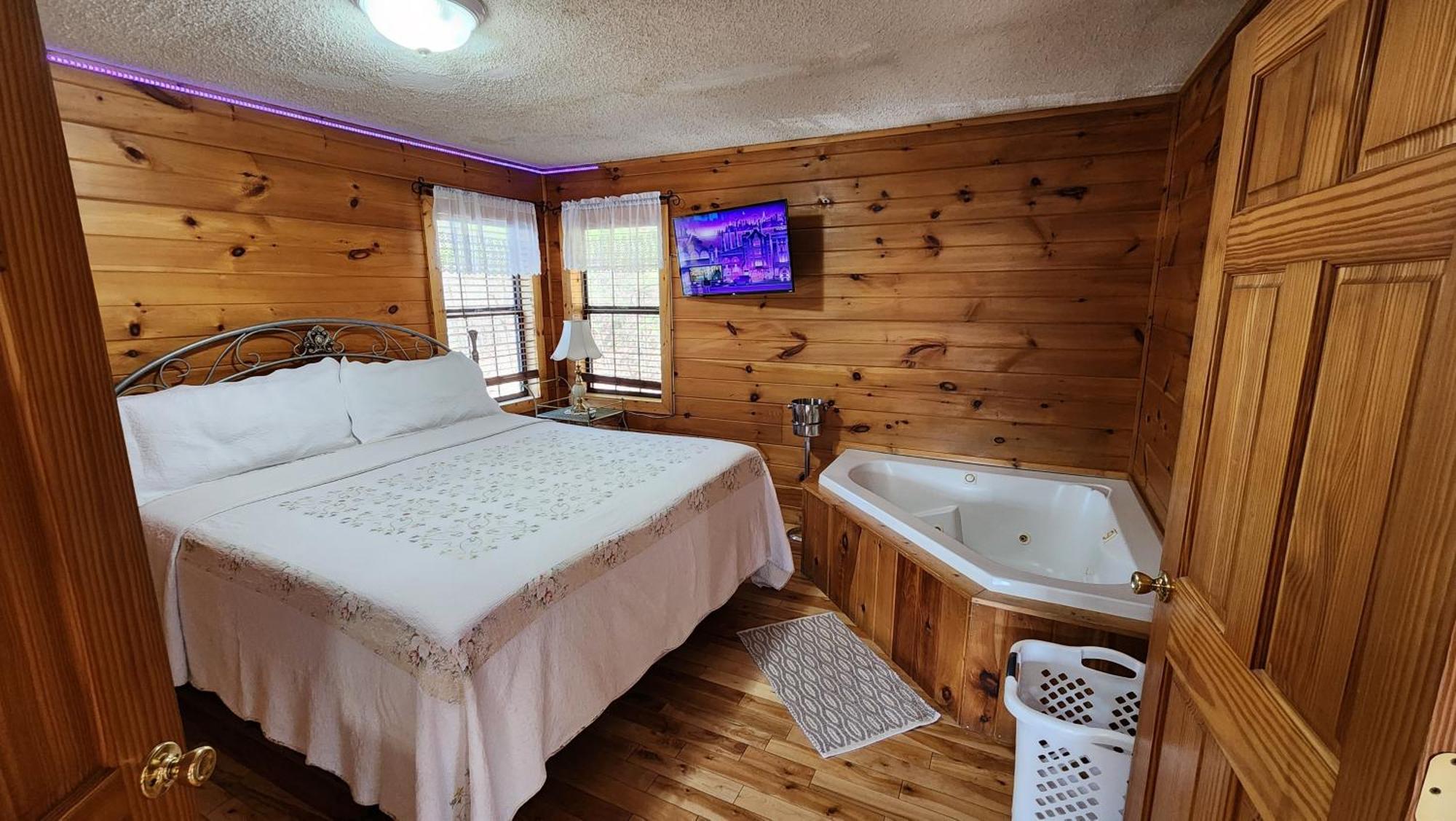 Little Cabin All To Yourself Sevierville Ngoại thất bức ảnh