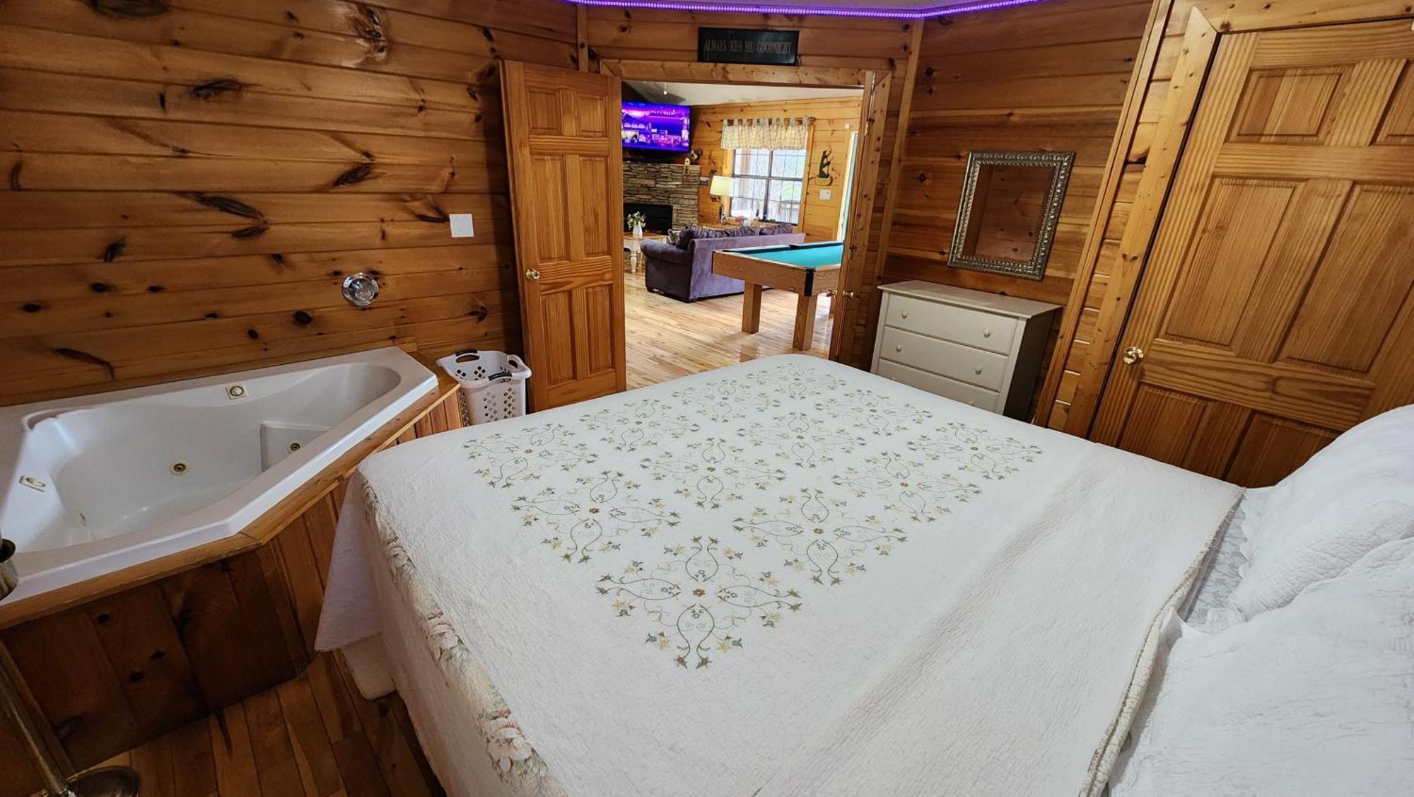 Little Cabin All To Yourself Sevierville Ngoại thất bức ảnh